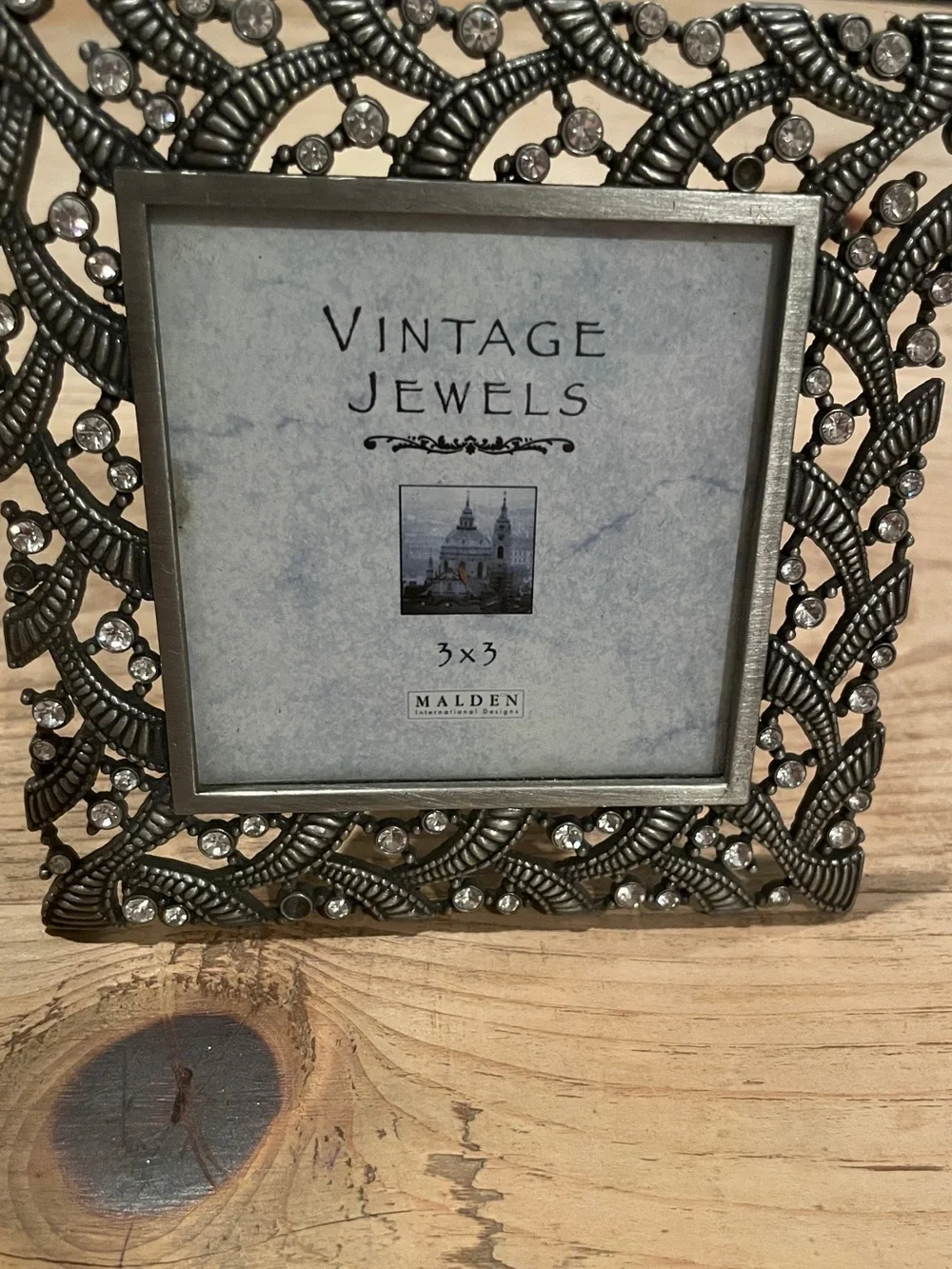 Vintage modern ornate